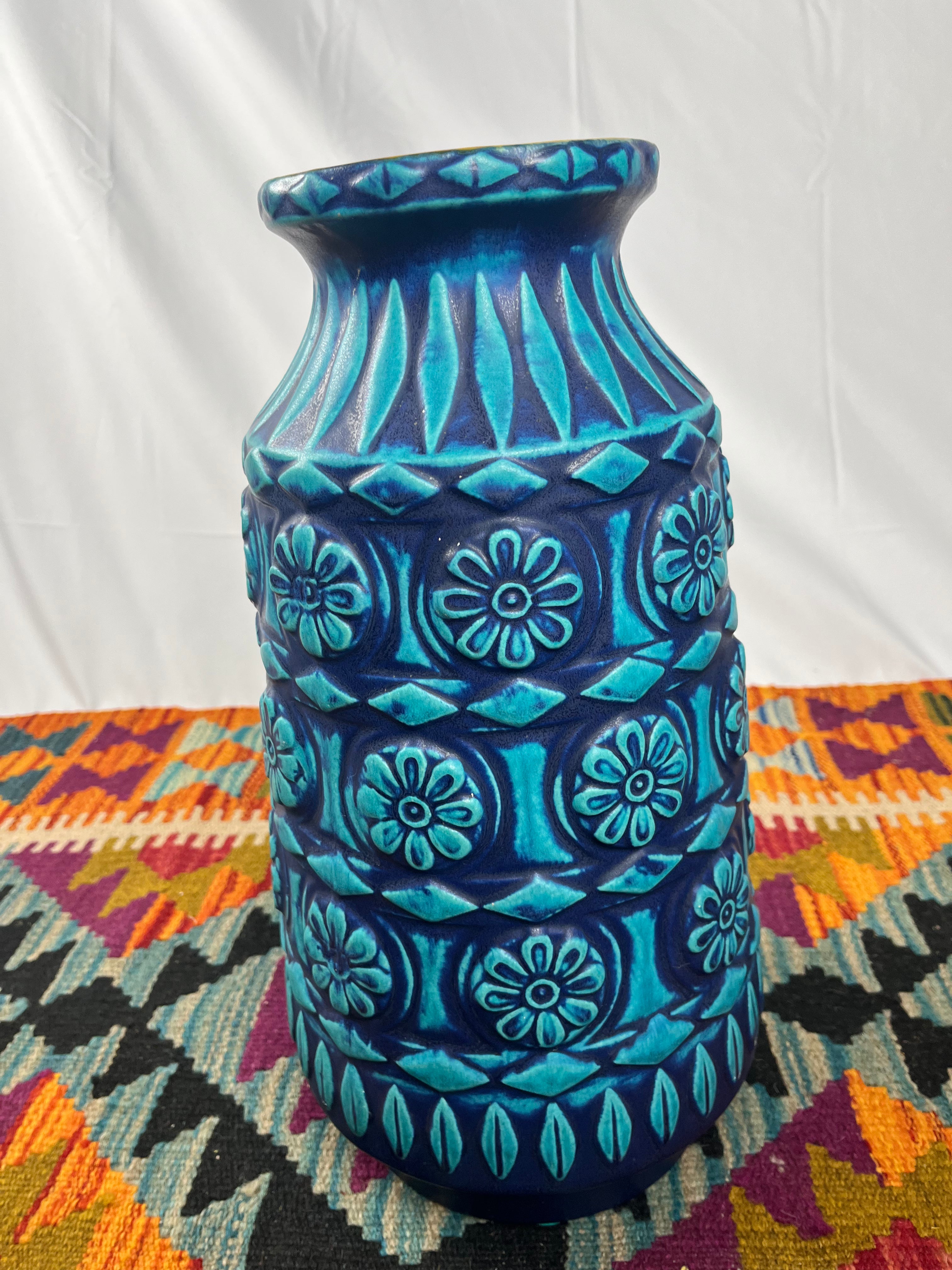 Bay Keramik Blue Pot