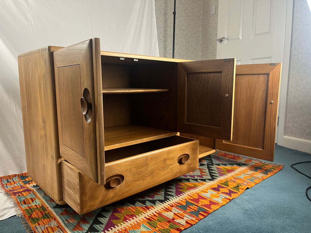 Ercol 467 Sideboard