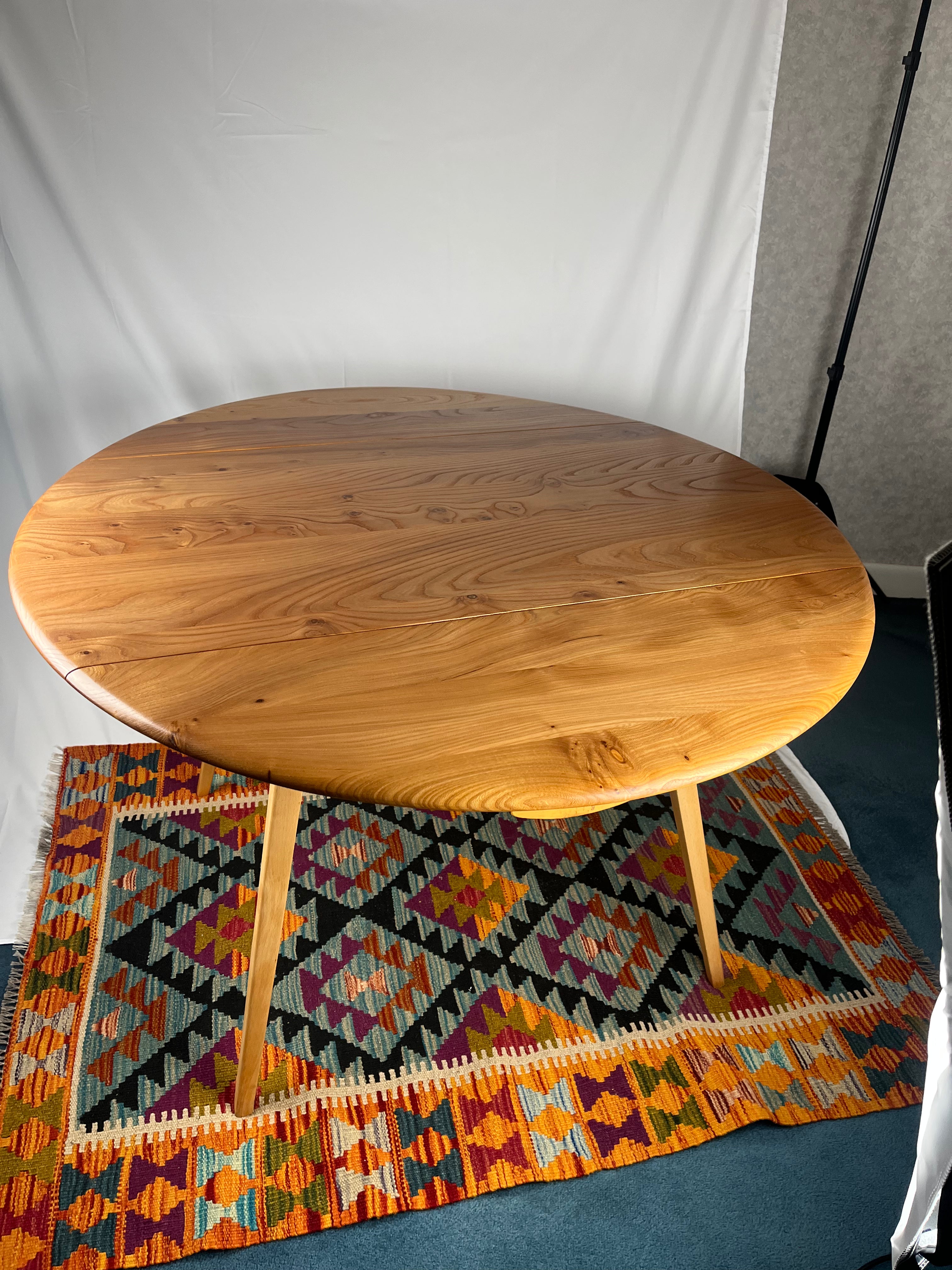 Ercol 384 Dining Table